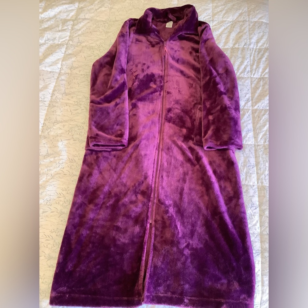 VELOUR ROBE